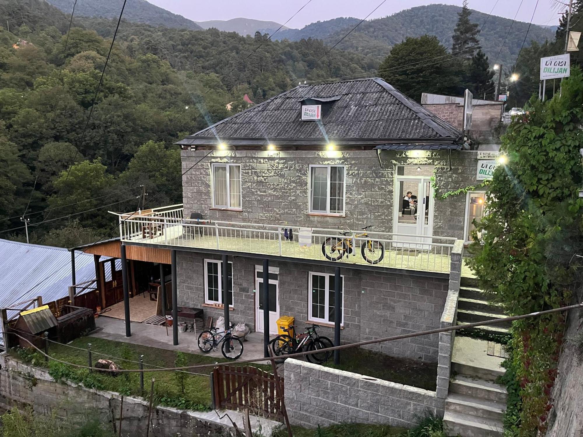 Hostel La Casa 딜리잔 외부 사진